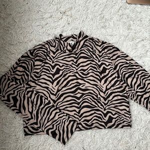 black and nude crop top